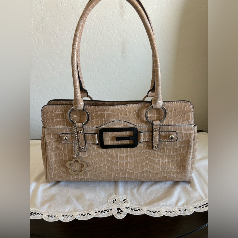 *DEAD STOCK* Vintage 90’s Crocodile/Snakeskin Guess Shoulder bag